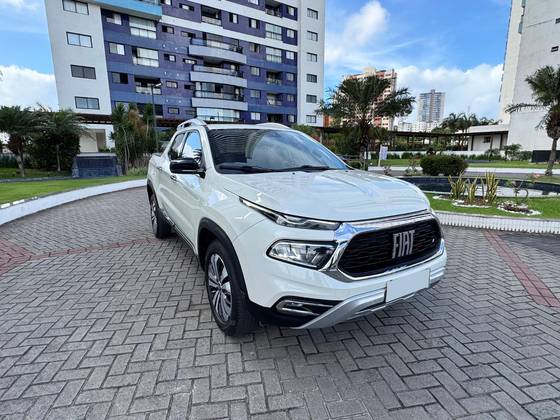 FIAT TORO 2.0 16V TURBO DIESEL VOLCANO 4WD AT9 FIAT TORO 2.0 16V TURBO DIESEL VOLCANO 4WD AT9